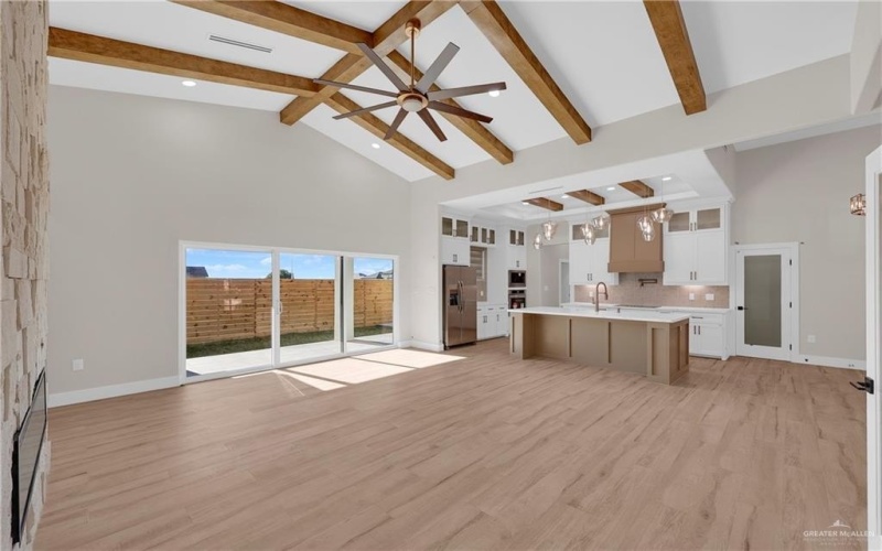 2701 E Versace Drive, Edinburg, TX 78545, 4 Habitaciones Habitaciones , ,2 BañosBaños,Residential,En Venta,2701 E Versace Drive,0,477986