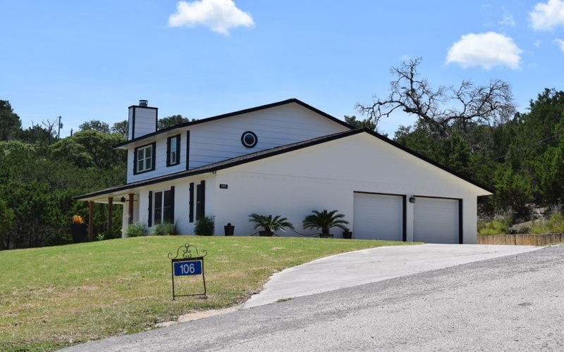 106 SW Hunters Pointe Dr, Kerrville, TX 75028, 4 Habitaciones Habitaciones , ,2 BañosBaños,Residential,En Venta,106 SW Hunters Pointe Dr,0,120006