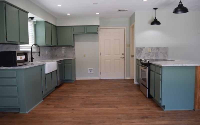 106 SW Hunters Pointe Dr, Kerrville, TX 75028, 4 Habitaciones Habitaciones , ,2 BañosBaños,Residential,En Venta,106 SW Hunters Pointe Dr,0,120006