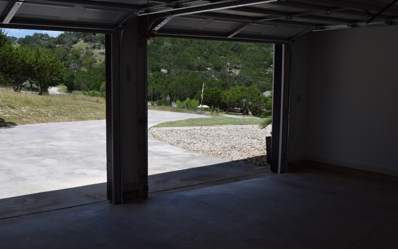 106 SW Hunters Pointe Dr, Kerrville, TX 75028, 4 Habitaciones Habitaciones , ,2 BañosBaños,Residential,En Venta,106 SW Hunters Pointe Dr,0,120006