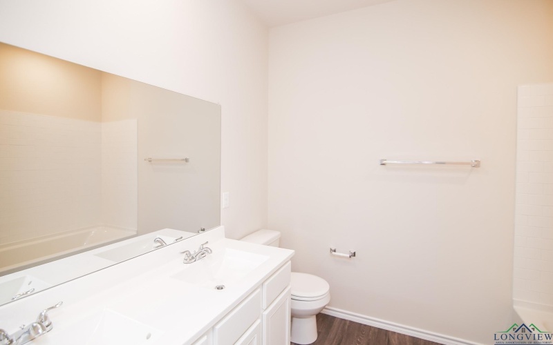1117 Mission Creek Dr #Mission Creek, Longview, TX 75601, 3 Habitaciones Habitaciones , ,2 BañosBaños,Residential,En Venta,1117 Mission Creek Dr,0,20255513