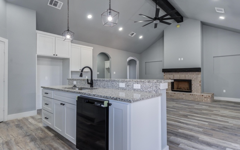 1603 Quincy Avenue, Lubbock, TX 79416, 3 Habitaciones Habitaciones , ,2 BañosBaños,Residential,En Venta,1603 Quincy Avenue,0,202558933