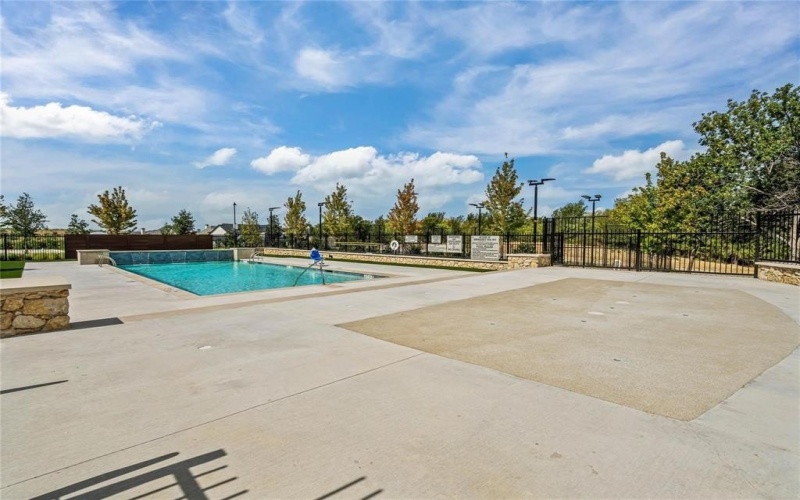 4516 Chablis Drive, Fort Worth, TX 76126, 4 Bedrooms Bedrooms, ,5 BathroomsBathrooms,Residential,For Sale,4516 Chablis Drive,0,21016135