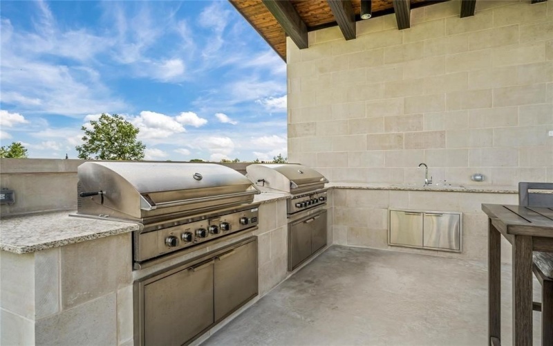 4516 Chablis Drive, Fort Worth, TX 76126, 4 Bedrooms Bedrooms, ,5 BathroomsBathrooms,Residential,For Sale,4516 Chablis Drive,0,21016135
