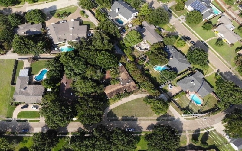 510 Brookshire Lane, Richardson, TX 75080, 5 Bedrooms Bedrooms, ,6 BathroomsBathrooms,Residential,For Sale,510 Brookshire Lane,0,21019813