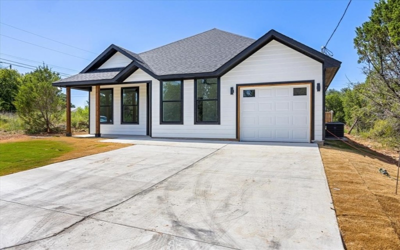 5915 Black Pine Circle, Granbury, TX 76048, 3 Bedrooms Bedrooms, ,2 BathroomsBathrooms,Residential,For Sale,5915 Black Pine Circle,0,21021499