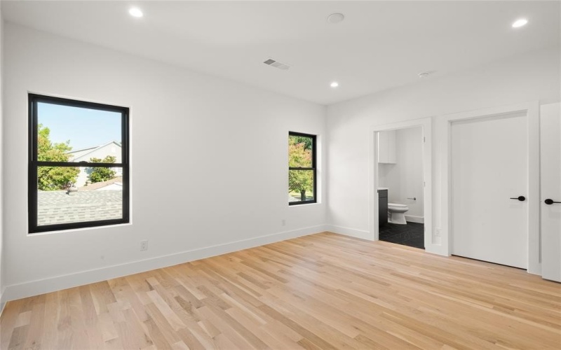 6942 Coronado Avenue, Dallas, TX 75214, 5 Habitaciones Habitaciones , ,6 BañosBaños,Residential,En Venta,6942 Coronado Avenue,0,21022135