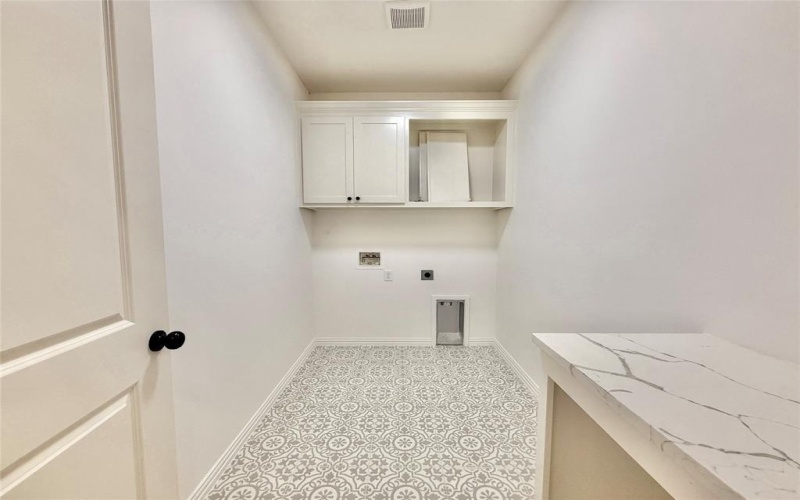 2412 Creek Drive, Granbury, TX 76048, 3 Bedrooms Bedrooms, ,2 BathroomsBathrooms,Residential,For Sale,2412 Creek Drive,0,21023638