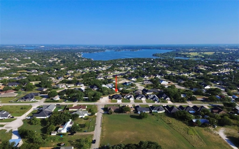 2412 Creek Drive, Granbury, TX 76048, 3 Bedrooms Bedrooms, ,2 BathroomsBathrooms,Residential,For Sale,2412 Creek Drive,0,21023638