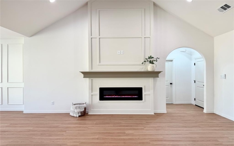 2412 Creek Drive, Granbury, TX 76048, 3 Bedrooms Bedrooms, ,2 BathroomsBathrooms,Residential,For Sale,2412 Creek Drive,0,21023638
