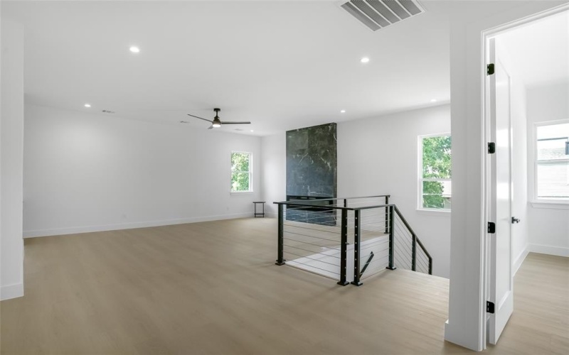 3629 Vilbig Road, Dallas, TX 75212, 4 Habitaciones Habitaciones , ,3 BañosBaños,Residential,En Venta,3629 Vilbig Road,0,21024022