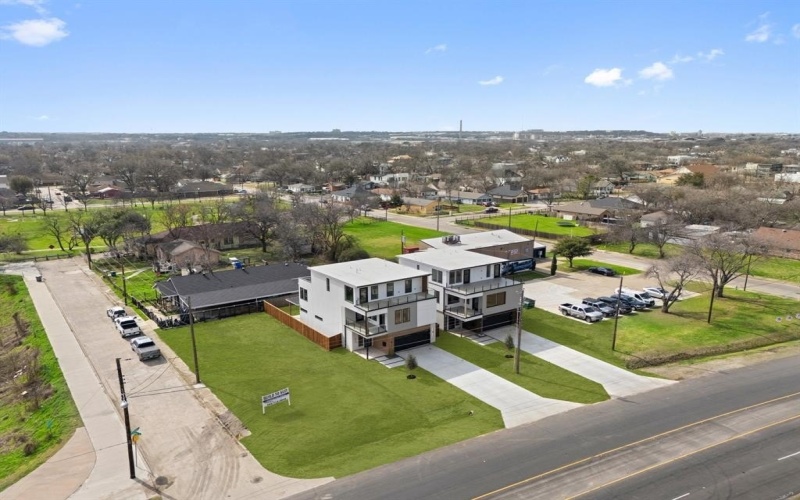 1424 Canada Drive, Dallas, TX 75212, 4 Habitaciones Habitaciones , ,3 BañosBaños,Residential,En Venta,1424 Canada Drive,0,21025141