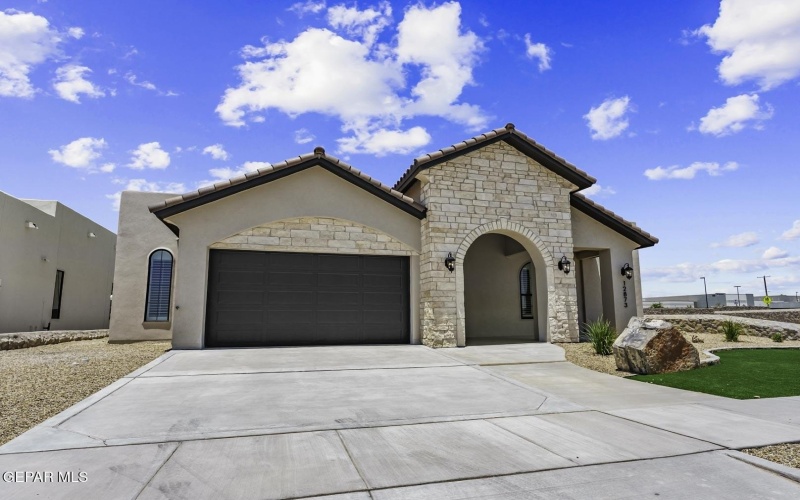 12873 Kingsbury Avenue, Horizon City, TX 79928, 4 Bedrooms Bedrooms, ,1 BathroomBathrooms,Residential,For Sale,12873 Kingsbury Avenue,913718