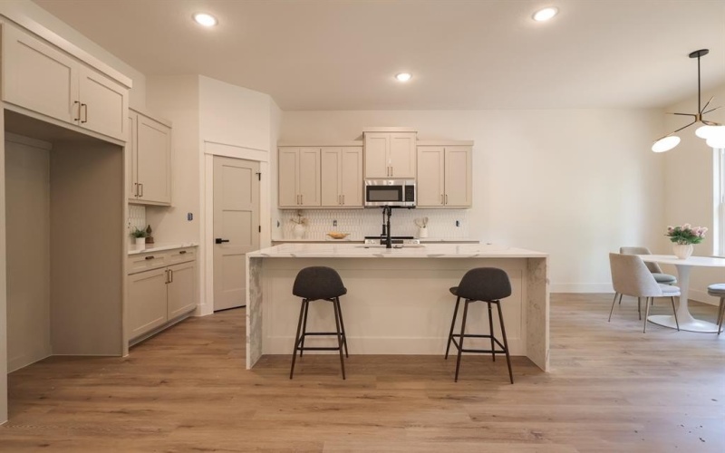 2805 Leith Avenue, Fort Worth, TX 76133, 4 Habitaciones Habitaciones , ,2 BañosBaños,Residential,En Venta,2805 Leith Avenue,0,21026240