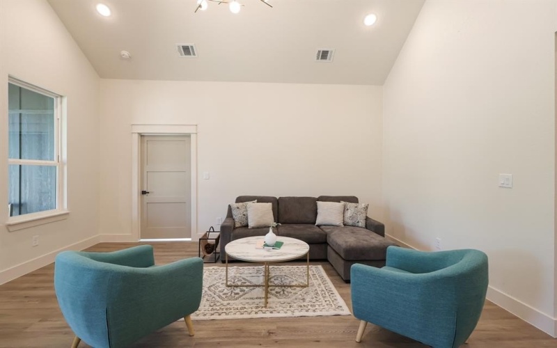 2805 Leith Avenue, Fort Worth, TX 76133, 4 Habitaciones Habitaciones , ,2 BañosBaños,Residential,En Venta,2805 Leith Avenue,0,21026240