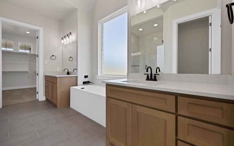 2950 Claire Drive, Midlothian, TX 76065, 4 Habitaciones Habitaciones , ,3 BañosBaños,Residential,En Venta,2950 Claire Drive,0,21026256