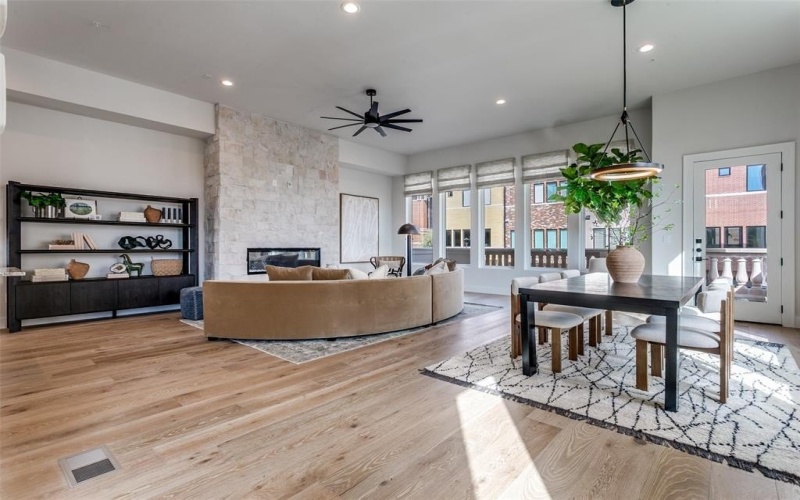 250 E Dallas Road #119, Grapevine, TX 76051, 3 Bedrooms Bedrooms, ,3 BathroomsBathrooms,Residential,For Sale,250 E Dallas Road,0,21026328