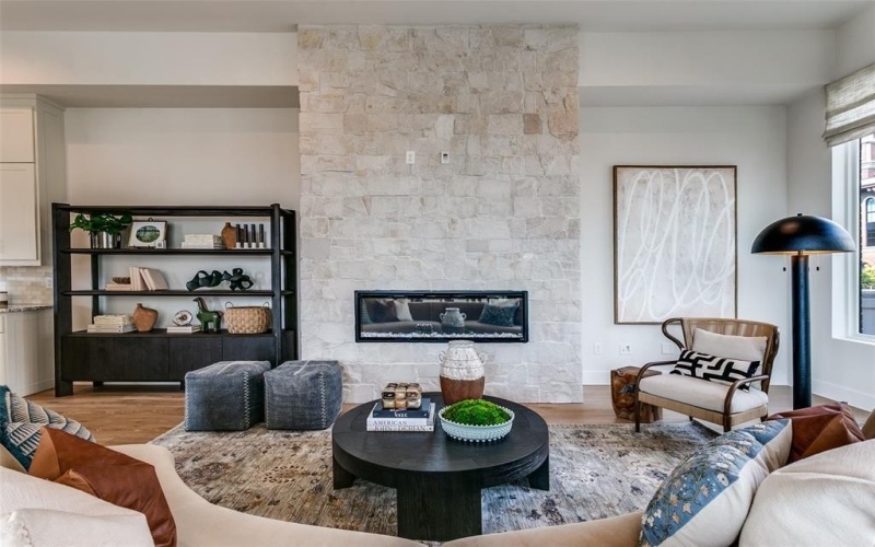 250 E Dallas Road #119, Grapevine, TX 76051, 3 Bedrooms Bedrooms, ,3 BathroomsBathrooms,Residential,For Sale,250 E Dallas Road,0,21026328