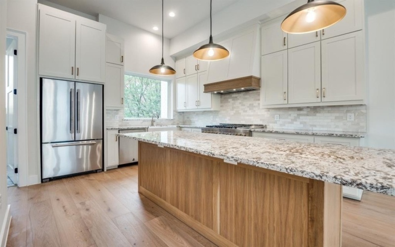 250 E Dallas Road #119, Grapevine, TX 76051, 3 Bedrooms Bedrooms, ,3 BathroomsBathrooms,Residential,For Sale,250 E Dallas Road,0,21026328