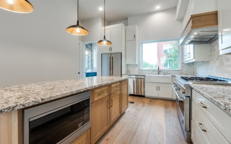 250 E Dallas Road #119, Grapevine, TX 76051, 3 Bedrooms Bedrooms, ,3 BathroomsBathrooms,Residential,For Sale,250 E Dallas Road,0,21026328