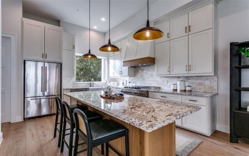 250 E Dallas Road #119, Grapevine, TX 76051, 3 Bedrooms Bedrooms, ,3 BathroomsBathrooms,Residential,For Sale,250 E Dallas Road,0,21026328