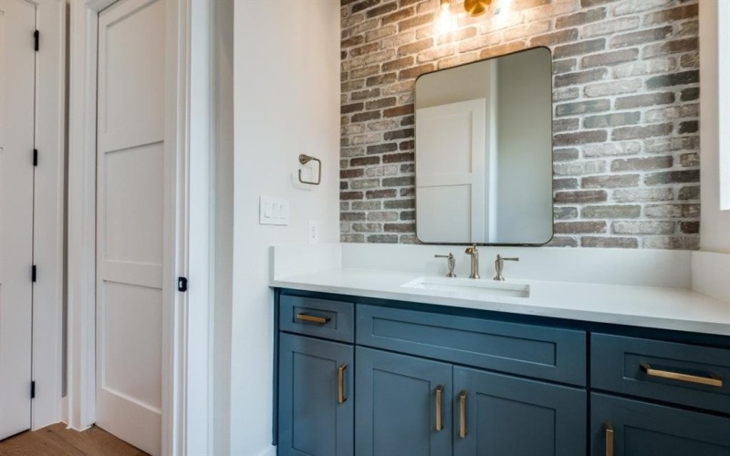 250 E Dallas Road #119, Grapevine, TX 76051, 3 Bedrooms Bedrooms, ,3 BathroomsBathrooms,Residential,For Sale,250 E Dallas Road,0,21026328