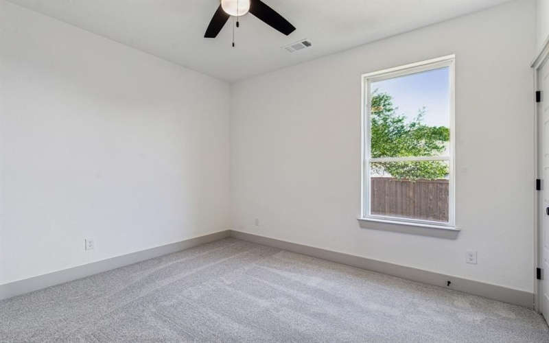 5012 Elizabeth Street, Granbury, TX 76048, 4 Bedrooms Bedrooms, ,2 BathroomsBathrooms,Residential,For Sale,5012 Elizabeth Street,0,21026411