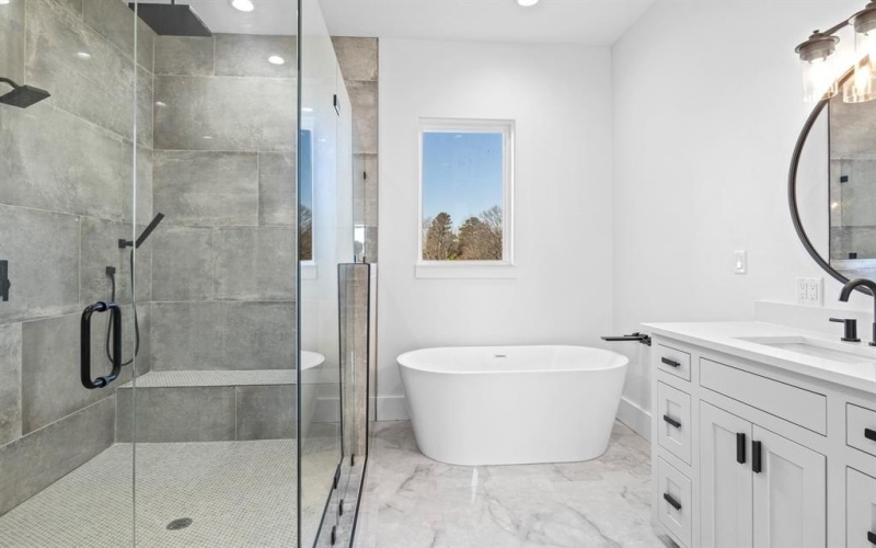 126 Private Road 2712, Mount Pleasant, TX 75455, 5 Bedrooms Bedrooms, ,3 BathroomsBathrooms,Residential,For Sale,126 Private Road 2712,0,21026419