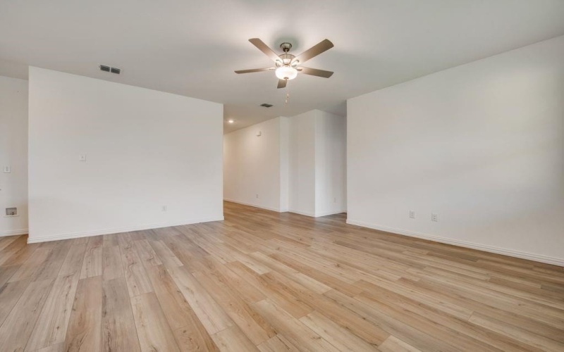 216 Pine Street, Azle, TX 76020, 3 Bedrooms Bedrooms, ,2 BathroomsBathrooms,Residential,For Sale,216 Pine Street,0,21026431