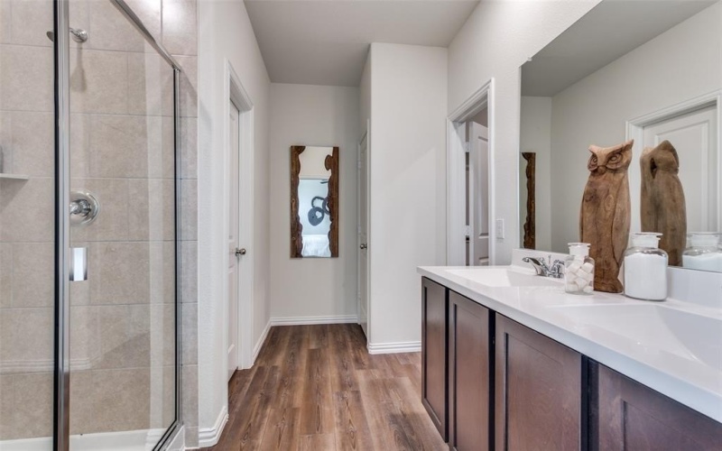 229 Pine Street, Azle, TX 75114, 4 Habitaciones Habitaciones , ,2 BañosBaños,Residential,En Venta,229 Pine Street,0,21026438