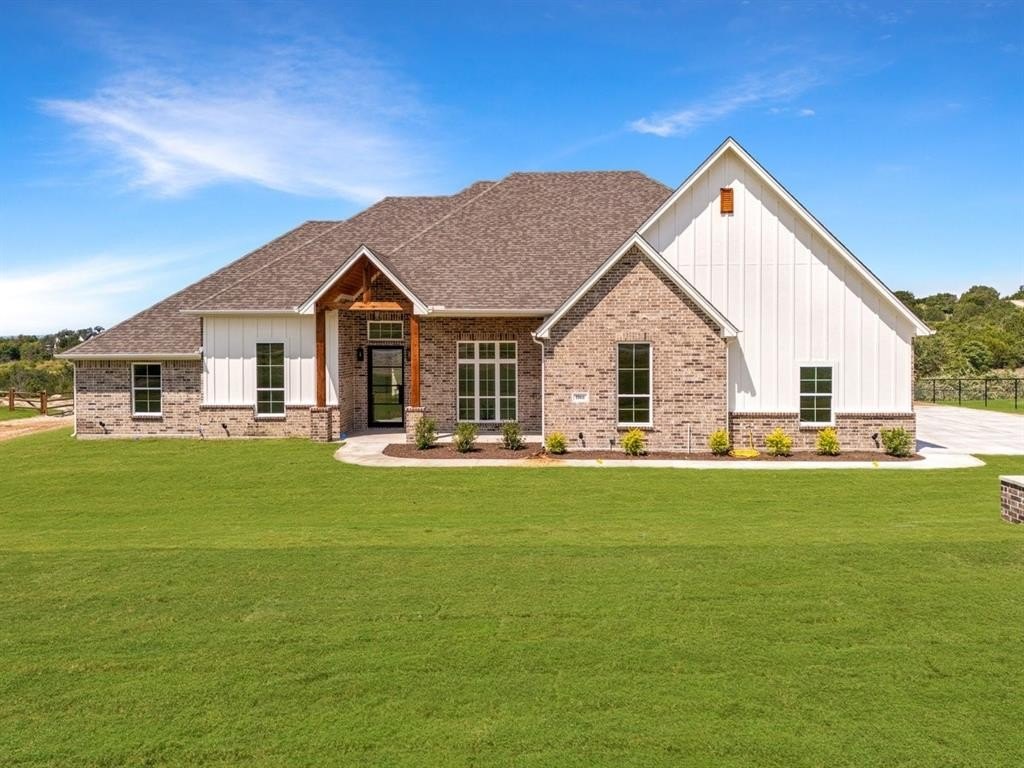 1066 Kingsley Court, Weatherford, TX 76087, 4 Bedrooms Bedrooms, ,3 BathroomsBathrooms,Residential,For Sale,1066 Kingsley Court,0,21026448