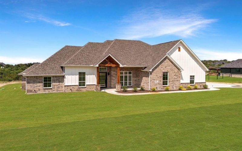1066 Kingsley Court, Weatherford, TX 76087, 4 Bedrooms Bedrooms, ,3 BathroomsBathrooms,Residential,For Sale,1066 Kingsley Court,0,21026448