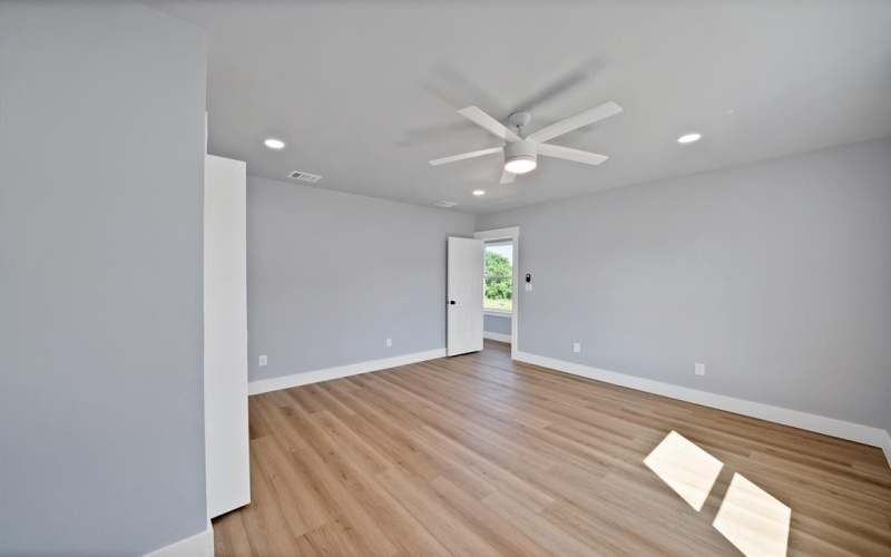 5905 Collins Court, Granbury, TX 76048, 3 Habitaciones Habitaciones , ,2 BañosBaños,Residential,En Venta,5905 Collins Court,0,21026679