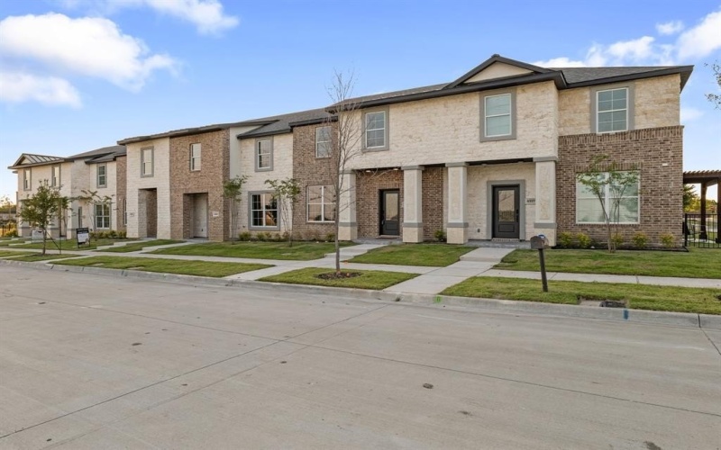 4323 Fayetteville Avenue, Rowlett, TX 75089, 3 Habitaciones Habitaciones , ,2 BañosBaños,Residential,En Venta,4323 Fayetteville Avenue,0,21027435