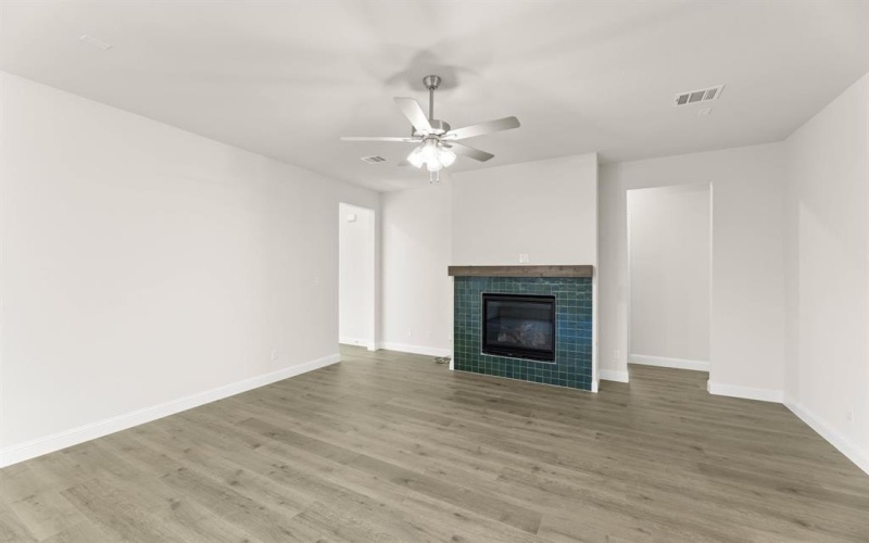 5401 Bardwell Drive, Denton, TX 76226, 3 Habitaciones Habitaciones , ,2 BañosBaños,Residential,En Venta,5401 Bardwell Drive,0,21026767