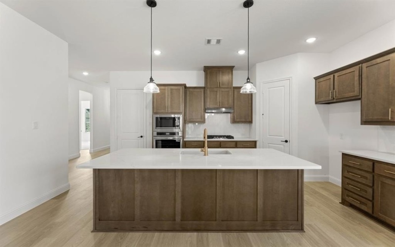 5400 Century Lake Lane, Denton, TX 76226, 4 Habitaciones Habitaciones , ,3 BañosBaños,Residential,En Venta,5400 Century Lake Lane,0,21026787
