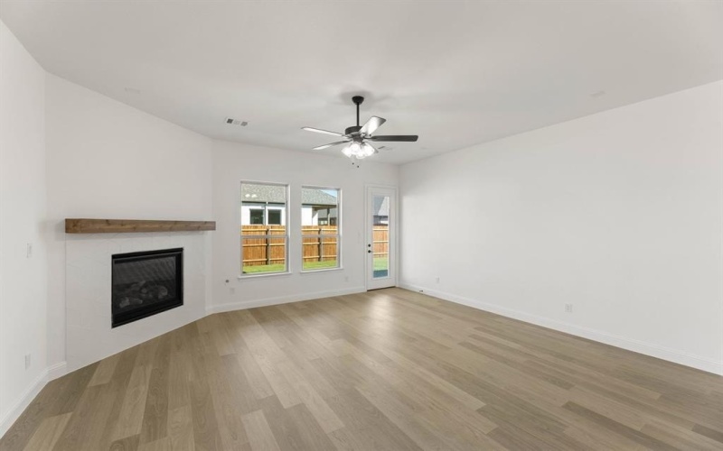5400 Century Lake Lane, Denton, TX 76226, 4 Habitaciones Habitaciones , ,3 BañosBaños,Residential,En Venta,5400 Century Lake Lane,0,21026787