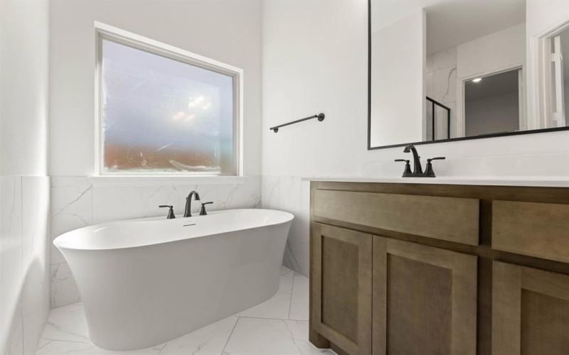 5400 Century Lake Lane, Denton, TX 76226, 4 Habitaciones Habitaciones , ,3 BañosBaños,Residential,En Venta,5400 Century Lake Lane,0,21026787
