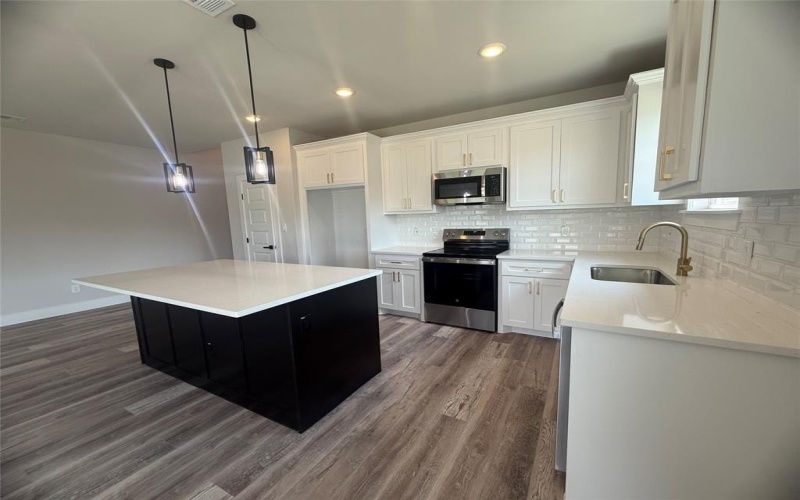 1522 Hemphill Street, Greenville, TX 75401, 3 Bedrooms Bedrooms, ,2 BathroomsBathrooms,Residential,For Sale,1522 Hemphill Street,0,21026883