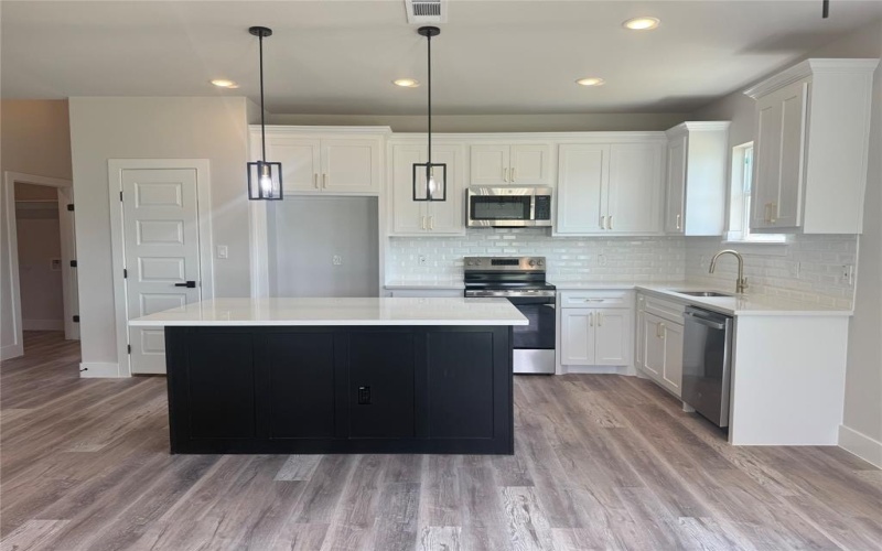 1522 Hemphill Street, Greenville, TX 75401, 3 Bedrooms Bedrooms, ,2 BathroomsBathrooms,Residential,For Sale,1522 Hemphill Street,0,21026883
