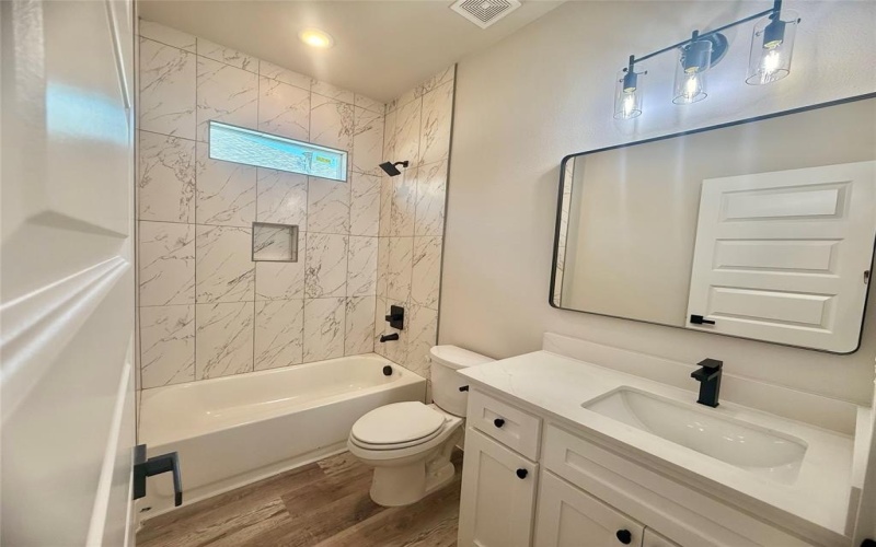 1522 Hemphill Street, Greenville, TX 75401, 3 Bedrooms Bedrooms, ,2 BathroomsBathrooms,Residential,For Sale,1522 Hemphill Street,0,21026883