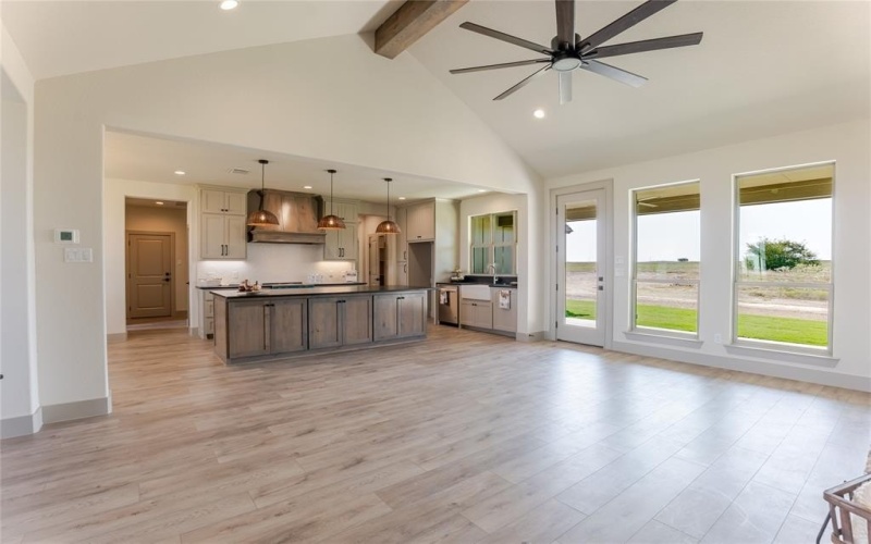 1033 Lilly Lane, Weatherford, TX 76088, 3 Bedrooms Bedrooms, ,2 BathroomsBathrooms,Residential,For Sale,1033 Lilly Lane,0,21026921