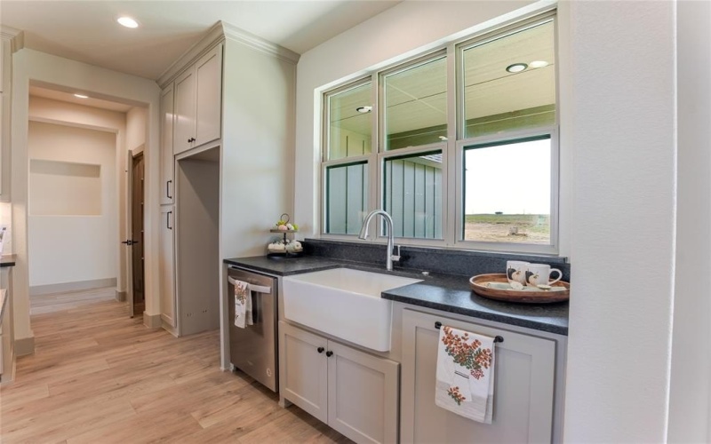 1033 Lilly Lane, Weatherford, TX 76088, 3 Bedrooms Bedrooms, ,2 BathroomsBathrooms,Residential,For Sale,1033 Lilly Lane,0,21026921