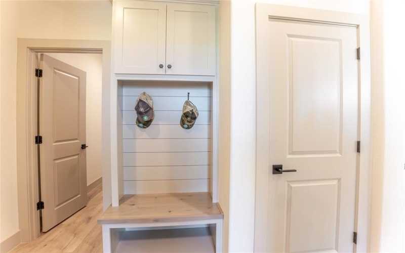 1033 Lilly Lane, Weatherford, TX 76088, 3 Bedrooms Bedrooms, ,2 BathroomsBathrooms,Residential,For Sale,1033 Lilly Lane,0,21026921