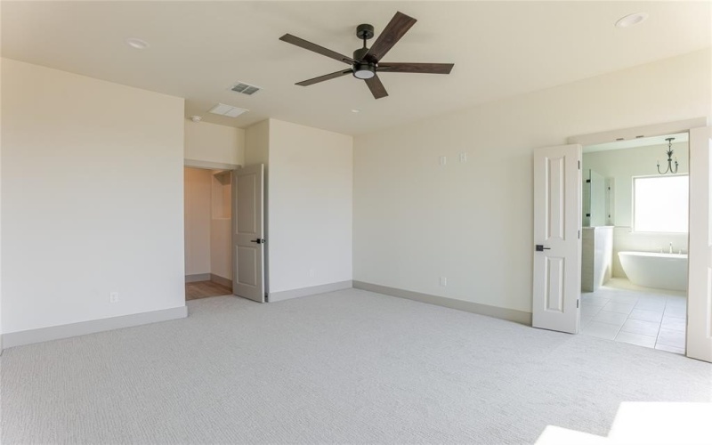 1033 Lilly Lane, Weatherford, TX 76088, 3 Bedrooms Bedrooms, ,2 BathroomsBathrooms,Residential,For Sale,1033 Lilly Lane,0,21026921