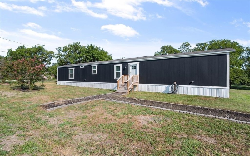 421 S Garitty Street, Frost, TX 76641, 3 Habitaciones Habitaciones , ,2 BañosBaños,Residential,En Venta,421 S Garitty Street,0,21026982