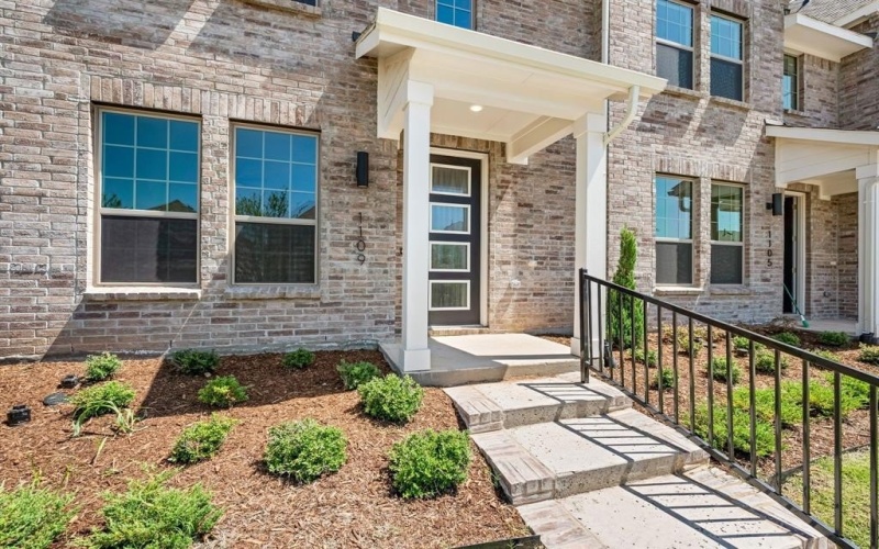 1109 Carnation Drive, Crowley, TX 76036, 3 Habitaciones Habitaciones , ,2 BañosBaños,Residential,En Venta,1109 Carnation Drive,0,21027051