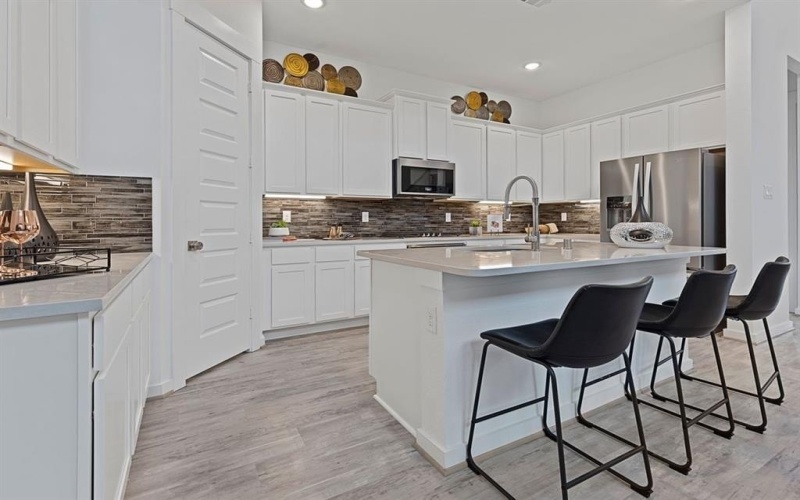 2409 Rams Horn Drive, Waxahachie, TX 75167, 5 Habitaciones Habitaciones , ,5 BañosBaños,Residential,En Venta,2409 Rams Horn Drive,0,21027275