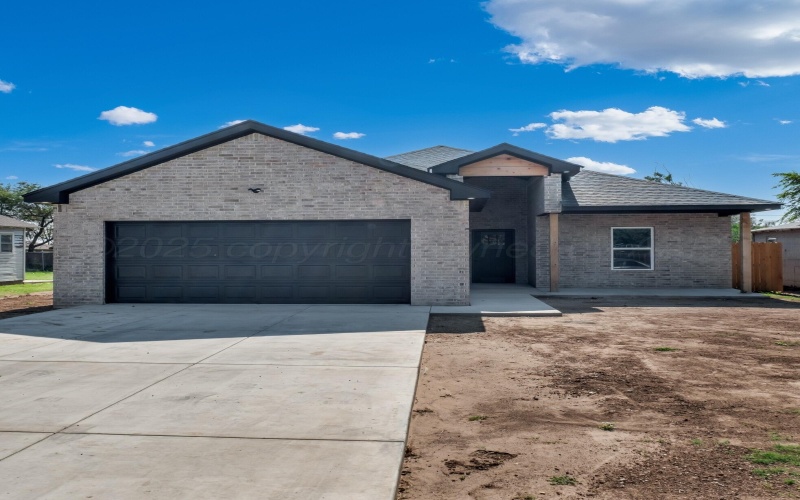 1407 S Cleveland Street, Amarillo, TX 79102, 3 Bedrooms Bedrooms, ,2 BathroomsBathrooms,Residential,For Sale,1407 S Cleveland Street,0,25-7020
