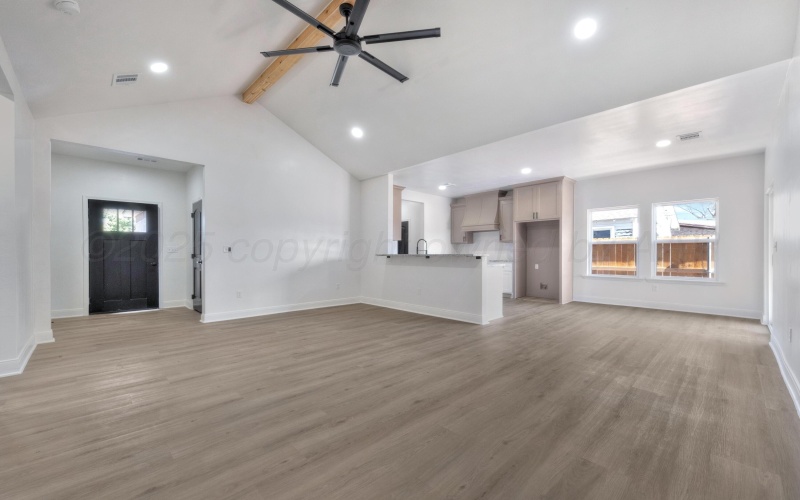 1407 S Cleveland Street, Amarillo, TX 79102, 3 Bedrooms Bedrooms, ,2 BathroomsBathrooms,Residential,For Sale,1407 S Cleveland Street,0,25-7020